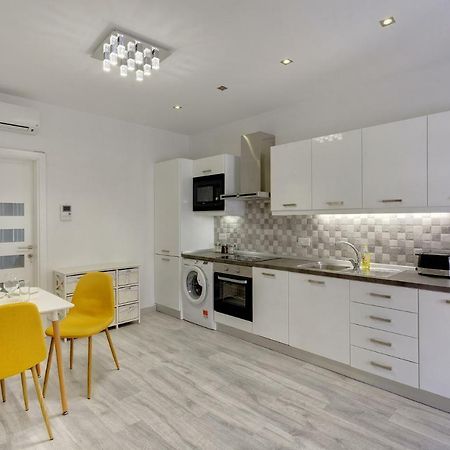 Splendid Apartment, Steps Away From The Sea スリーマ エクステリア 写真