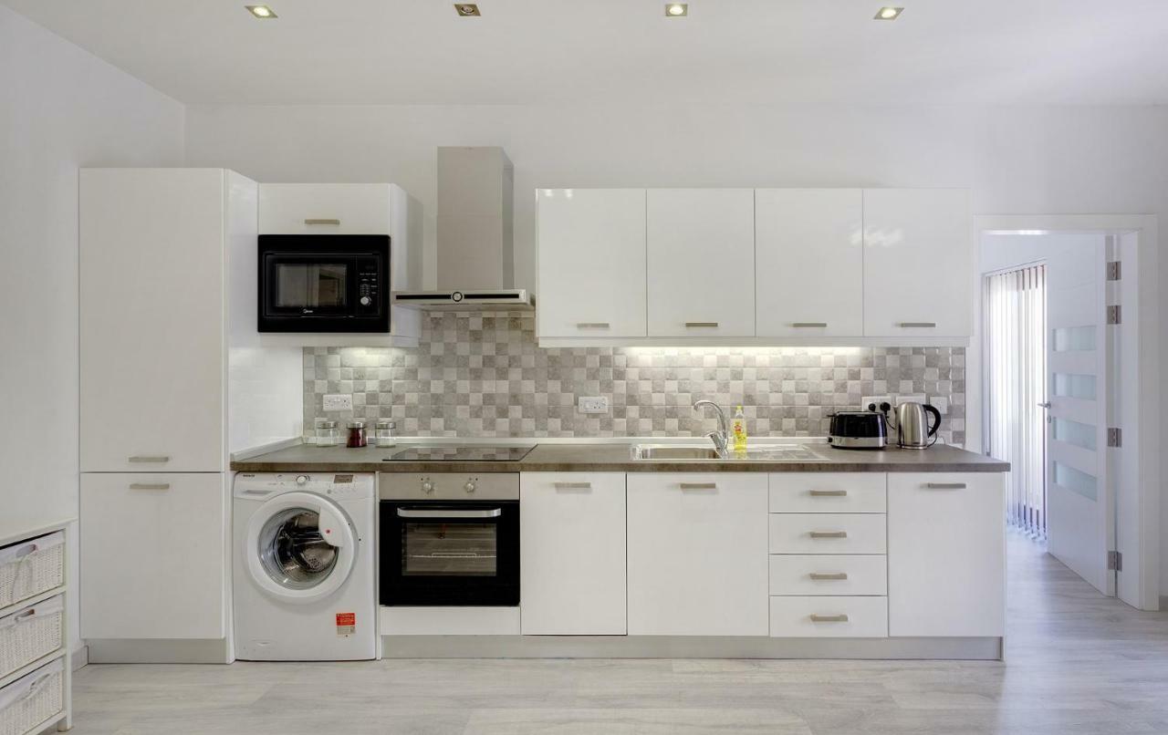 Splendid Apartment, Steps Away From The Sea スリーマ エクステリア 写真