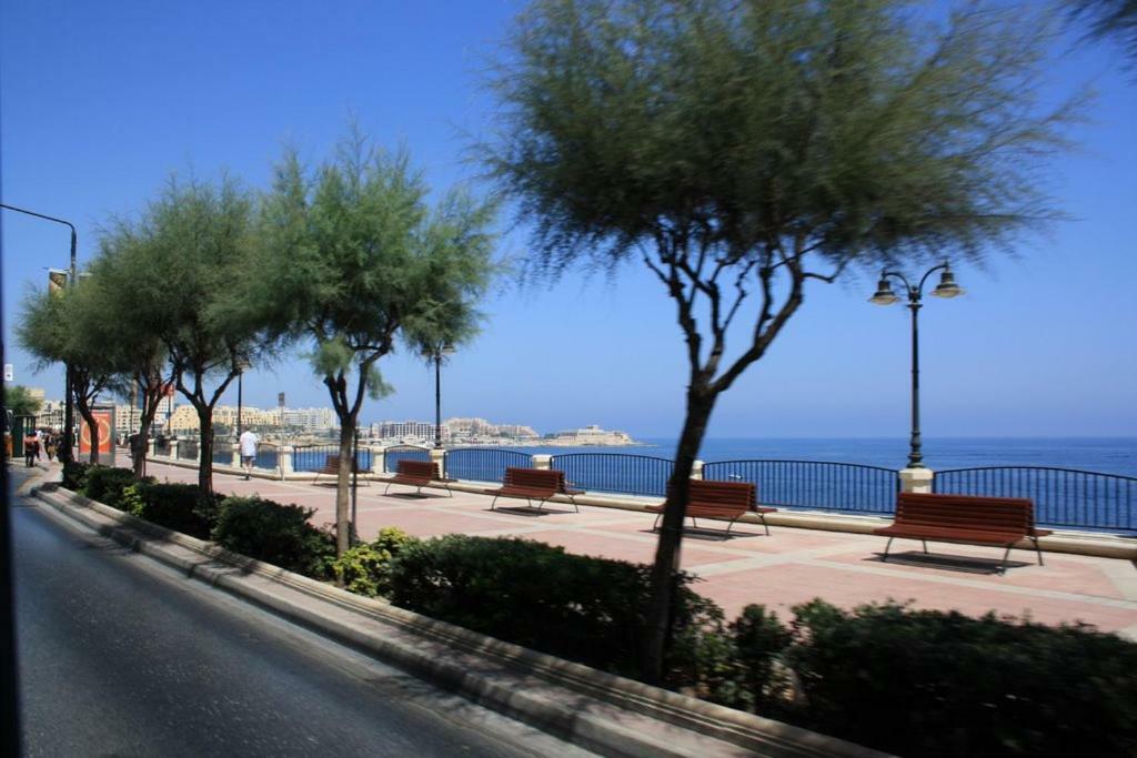 Splendid Apartment, Steps Away From The Sea スリーマ エクステリア 写真